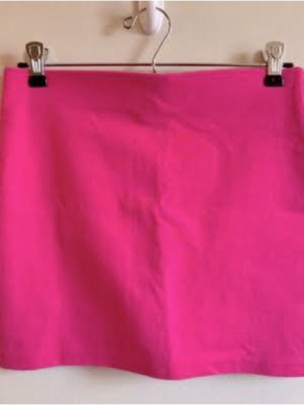NWT Linen H&M Women's Hot Pink Mini Skirt - Classic Straight Silhouette